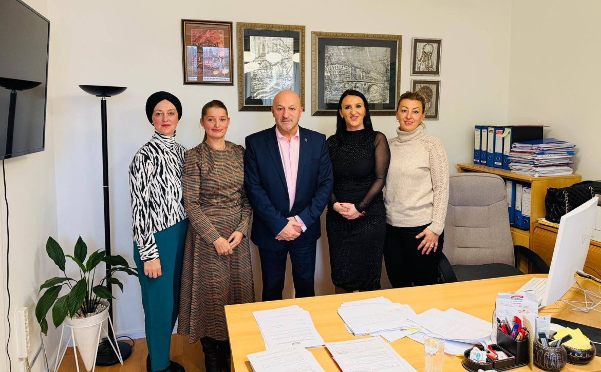 584404399_1332418472004999_9203250981032841537_n