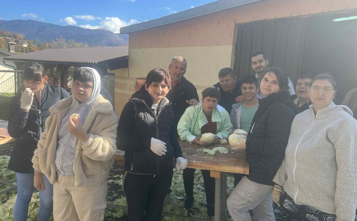 850571fb-2740-4a73-94b9-419e2fcd7760